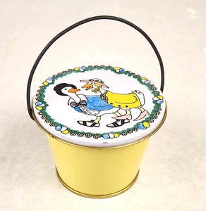 Cubo de hojalata de Pascua huevos de ganso patos mango tapa 3,5 pulgadas metal Taiwán vintage - Imagen 1 de 11