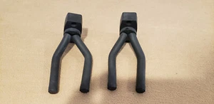(2) Gitarrenhalterungen, hängen Sie Ihre Gitarren auf. - Bild 1 von 2