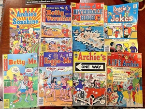 Archie Comic Books Lot of 8 ~ See Pics~ - Picture 1 of 5