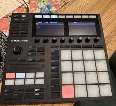 Native Instruments Maschine MK3 USB Audio+MIDI Interface System - Image 1 of 4