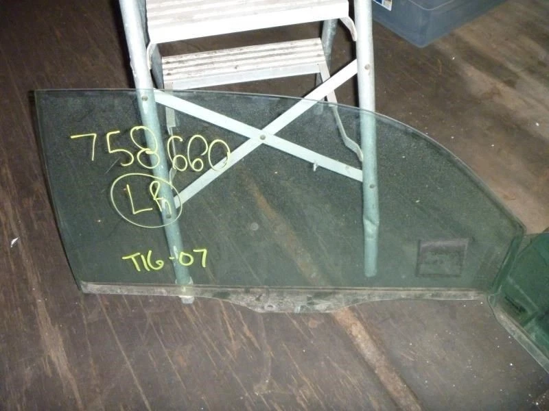 Puerta trasera izquierda del conductor de cristal Dx compatible con 98-02 MAZDA 626 410876 Foto 1 de 1