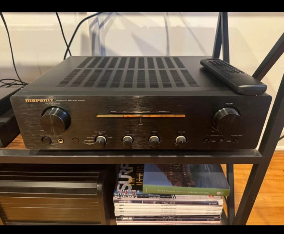 marantz amplifier pm7001 perfect condition - Image 1 of 1