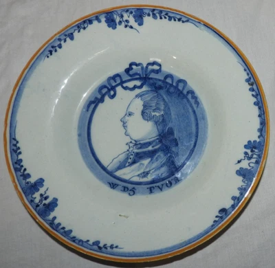 Assiette DELFT fin 18ème : Portrait de WILLEM V (" W5 PVOR ") Prince Guillaume 5 - Photo 1/4