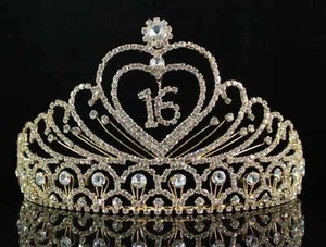 SÜSSE SECHZEHN 16 GEBURTSTAG PARTY STRASS DIADEM KRONE MIT HAARKÄMMEN T1629 G GOLD - Bild 1 von 4