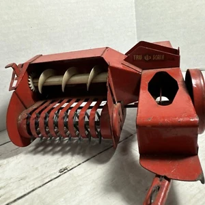 1950’s Tru-Scale 1:16 Scale Pressed Steel Toy Hay Baler - Picture 1 of 10