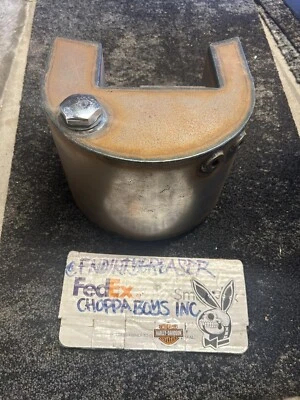 TANQUE DE ACEITE HARLEY CHOPPER SPORTSTER TRIUMPH XLCH MODELO K Herradura Sportster Foto 1 de 4