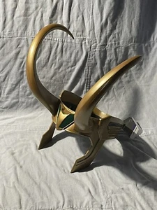 NUEVO Casco Cuernos Loki Rebobinado Cósmico Maravillas de Xandar Parques Disney Marvel EPCOT - Imagen 1 de 5