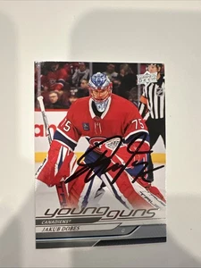 Armas jóvenes de cubierta superior firmadas por Jakob Dobes Montreal Canadiens 2024-25 #726 - Imagen 1 de 6