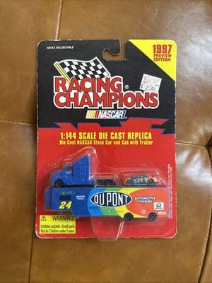 Camión y coche Nascar Racing Champions #24 1997 Jeff Gordon Dupont 1/144 Foto 1 de 2