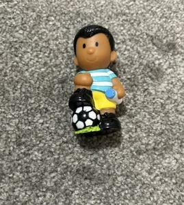 ELC Happyland Figure boy with football - footballer - Picture 1 of 2