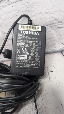 Toshiba AC Adapter Power Supply Adapter - 100-240v - 5V 2A (UP01221050A) - Image 1 of 2
