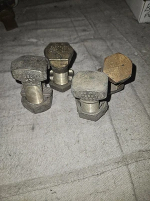 Burndy KS31 Cross Flat Servit Split-Bolt Cable Connector FOUR 350MCM RATED - Image 1 of 4