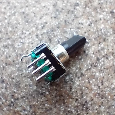 EC12E2424407 x5pcs - ALPS ALPINE : Encoder Vertikal 12MM 24DET 24PPR w/pushSW - Image 1 of 4