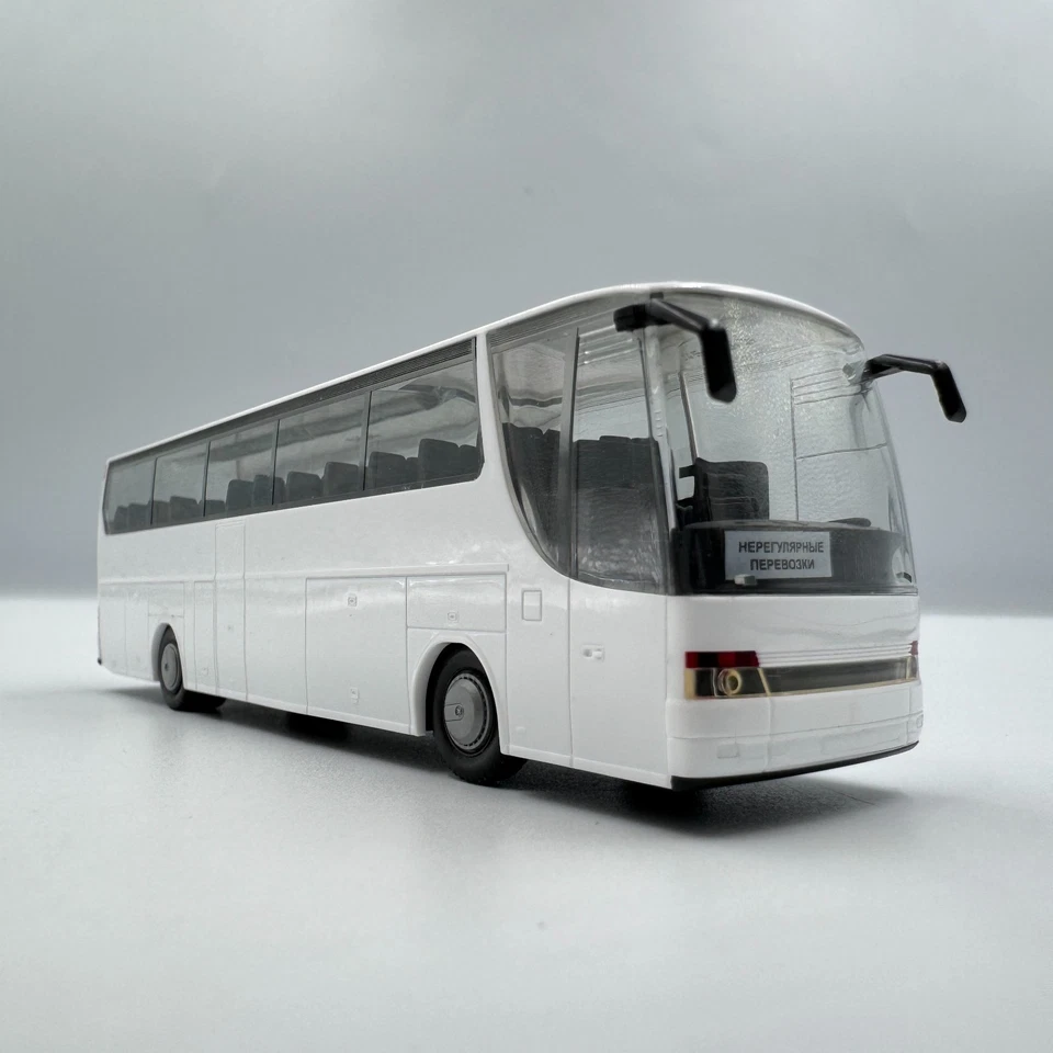 UkrAuto Kässbohrer Setra S315 Bus (White “Irregular Transport”) scale 1/87 (H0) - Image 1 of 4