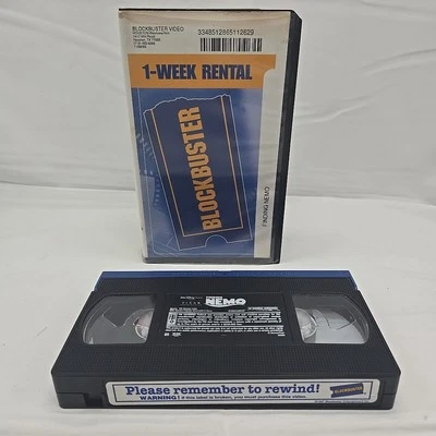 Finding Nemo Blockbuster VHS Clamshell Disney Pixar 2003 RARE  - Image 1 of 4