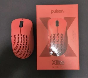 Pulsar Xlite Wireless Gaming Mouse Red Ultra Light Japan Model Rare - Afbeelding 1 van 3