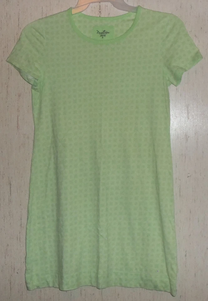 EXCELENTE CAMISÓN DE PUNTO ESTAMPADO VERDE CLARO NAUTICA PARA MUJER TALLA S Foto 1 de 1