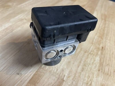 Bomba ABS Ducati Panigale 2013-2019 899 959 2014 2015 2016 2017 2018 Foto 1 de 3