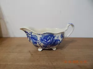 Vintage English Chippendale Gravy Boat Johnson Brothers 8” Spout To Handle BLUE - Picture 1 of 4