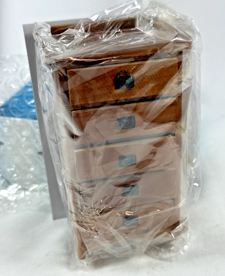 Town Square Miniatures Casa de Muñecas Pequeña Necan 5 Cajones T7192, 1:12 NUEVO Foto 1 de 4