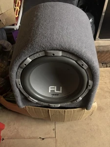 Subwoofer - Picture 1 of 2