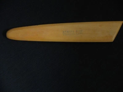 Herramienta de cerámica moldeadora de costillas de cerámica de madera dura - Nuevo de Lote Antiguo Foto 1 de 2