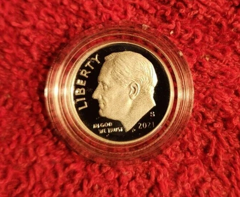 2021 s .999 silver Roosevelt dime in acrylic capsule Cover