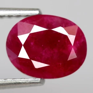 0,97Ct. Natur Edelstein Rubin Spitze Rot Oval Normal Beheizt Tansania Hinreißend - Bild 1 von 7