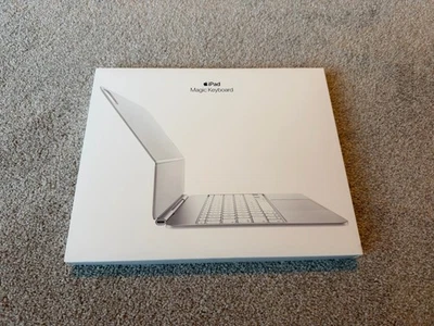 Teclado Apple Magic para iPad Pro 13" (M4, 2024) branco - Imagem 1 de 4