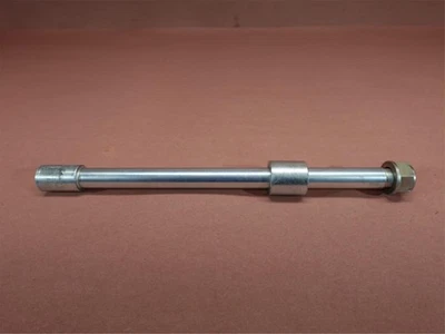 2001 - 2007 年本田 VT750 Shadow Aero 后轴后轮圈枢轴螺栓轴 — 第 1/4 张图片