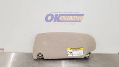 03 DODGE RAM 2500 PARASOL PASAJERO DERECHO GRIS CABINA CUÁDRUPLE CON ESPEJO RETROVISOR Foto 1 de 4