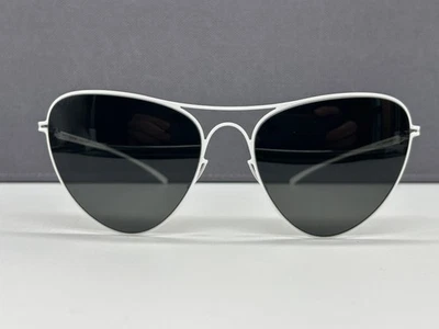 Gafas de sol Mykita mujer blancas ojo de gato Maison Margiela MMESSE015 Foto 1 de 4