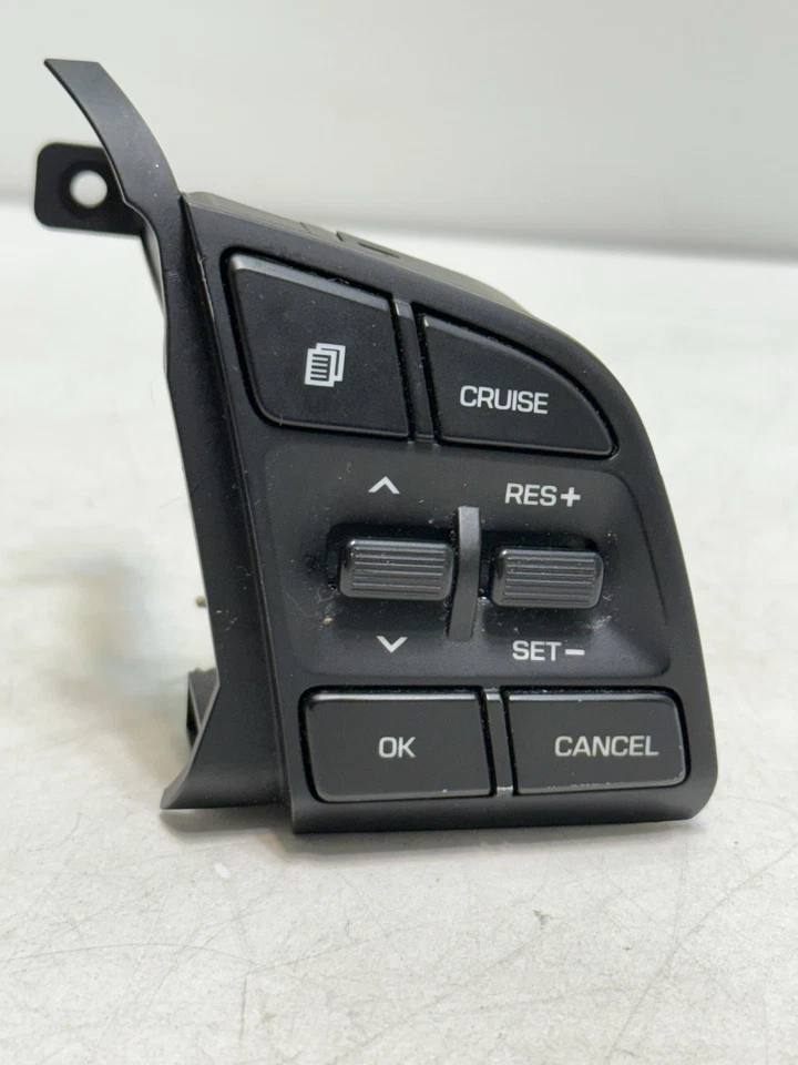 2016-2018 HYUNDAI TUCSON STEERING WHEEL CRUISE CONTROL SWITCH OEM 96720-D3200 - Image 1 of 4
