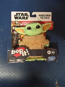 Disney Guerra de las Galaxias Bop It! ~ Mandalorian The Child ~ Grogu Baby Yoda (2020) - NUEVO - Imagen 1 de 2