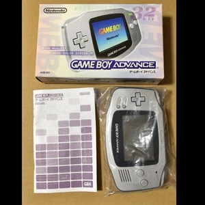 Game Boy Advance Silver console with box and manual - Picture 1 of 11