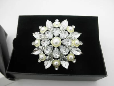 Broche de floco de neve colecionável AVON 2012 - Imagem 1 de 2