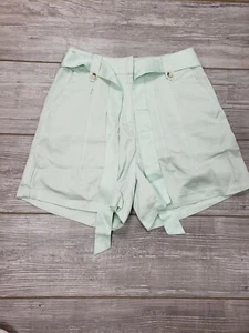 FRNCH Paris Damen kleine mintgrüne Shorts Reißverschluss Gürtel Plissee Taschen Viskose  - Bild 1 von 7