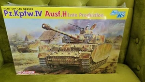 Dragon Models Limited 1/35th Scale Panzer IV Ausf. H Late Production kit #6300. - Picture 1 of 4