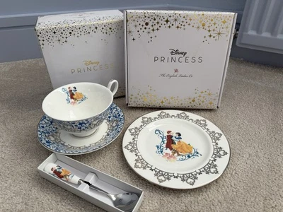 English Ladies Co. Disney Princess Snow White : The Wedding Collection Tea Set - Image 1 of 4