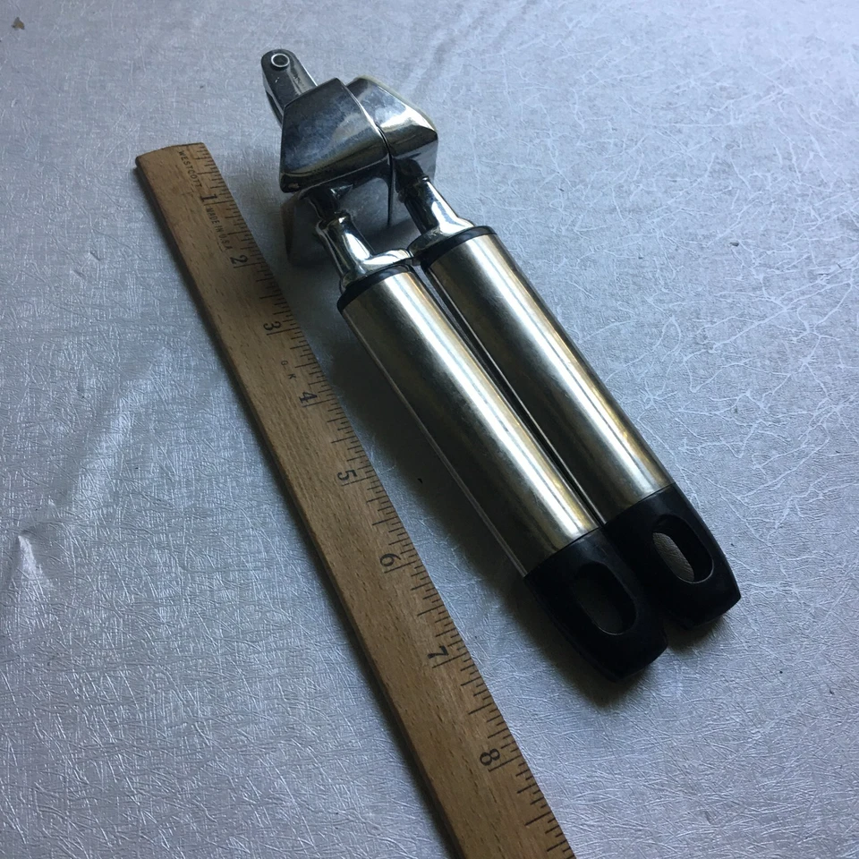 Prensa trituradora de ajo vintage de los años 90 cromada e inoxidable de alta resistencia colgante de pared Foto 1 de 4