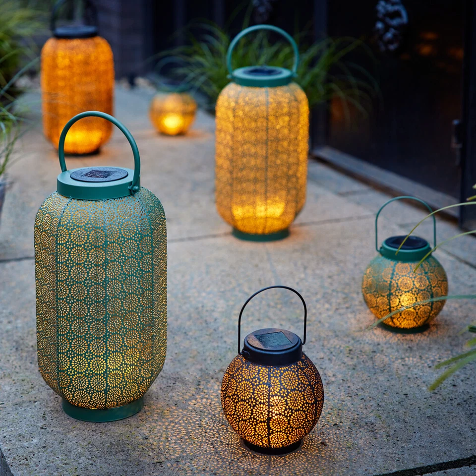 LED Solar Windlicht Metall Laterne Orient schwarz Dämmerungsschalter in 2 Größen - Bild 1 von 1