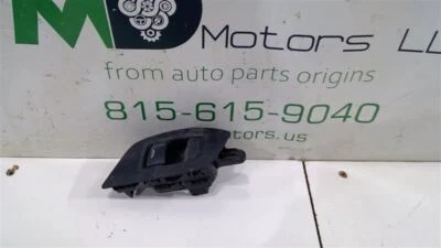 2018-2021 CHEVROLET EQUINOX REAR RIGHT WINDOW SWITCH OEM 84139701 - Image 1 of 4