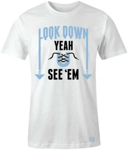 Camiseta "Look Down" a juego retro 1 "UNC" azul universitario años 1 - 2021 - Imagen 1 de 1