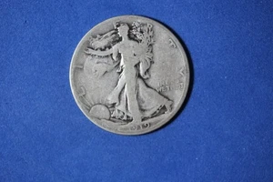 ESTATE FIND 1919-S Walking Liberty Half Dollar #P32372 - Picture 1 of 2