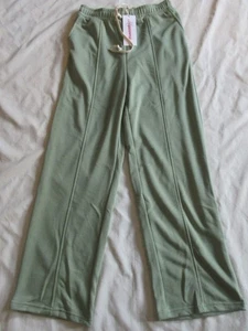 Uyvora green Sweatpants with Pockets size M - Picture 1 of 3