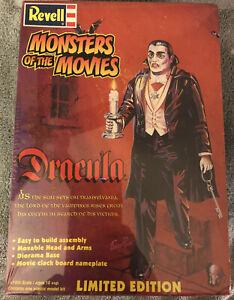1999 REVEL MONSTERS OF THE MOVIES DRACULA  1/12 SCALE #85-3634 MODEL KIT SEALED