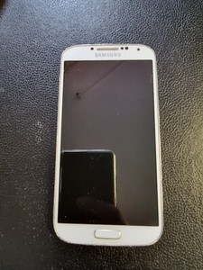 Samsung Galaxy S5  Smartphone - Shimmery White For Parts Or Not Working Cracked 