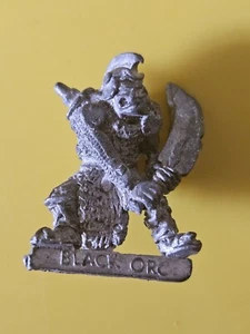 N11 Black Orcs Crónica Miniaturas vía Citadel Games Workshop Nick Lund Espada - Imagen 1 de 1