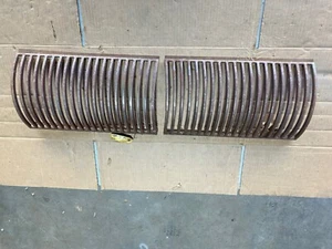 1942 Ford Grills Set of 2 - 21A-8150 - Bild 1 von 11