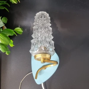 Vintage Wall Hanging Sconce Retro Wood And Cut Glass Shade Abstract Vanity - Imagen 1 de 12